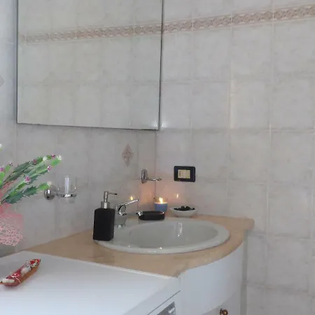 Sa Prenda' E Oro Nyaraló *
